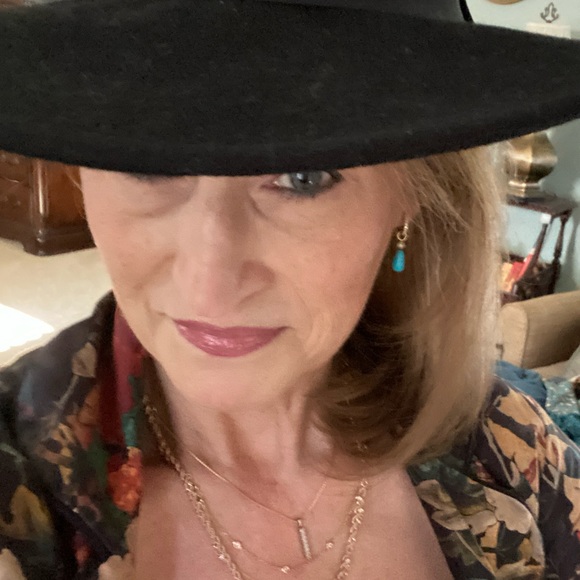 Meet your Posher, Jane - Picture 1 of 1